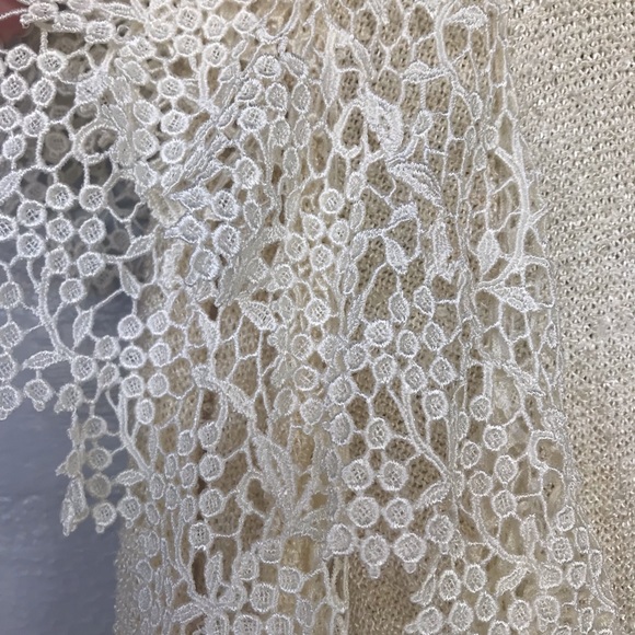 Vintage 80’s cream batwing sweater with lace sz S - Picture 4 of 7